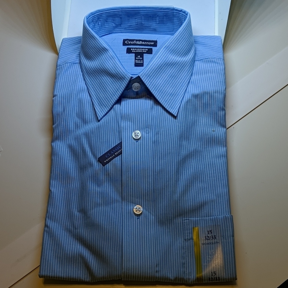 Croft & Barrow men's dress shirt.